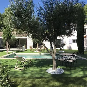 Bed & Breakfast La Maison 1440 L'Isle-sur-la-Sorgue